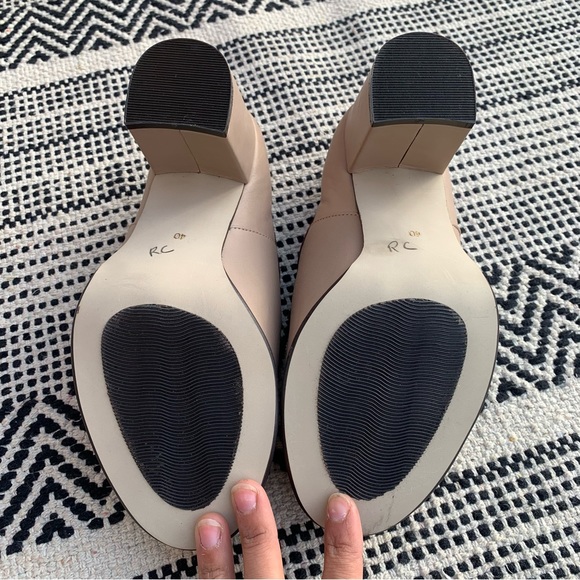 ALL BLACK Tan Bow Heels size 40 (9) - Picture 5 of 6